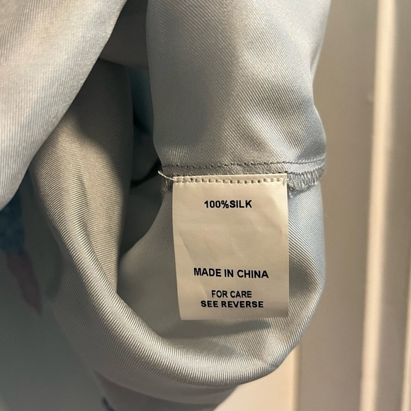 JESSIE LIU Cora Silk Twill Artistic Print Relaxed-Cut Blouse $289.00 Size M - Picture 4 of 7